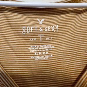 American Eagle Soft and Sexy Yellow and White Striped Tee Size Small